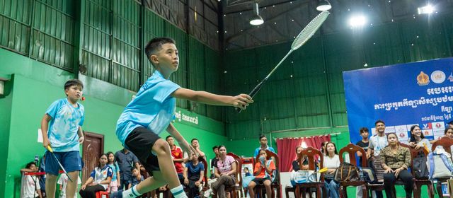 ឃើញម្នាក់ឈរមុខ ម្នាក់ឈរនៅក្រោយក្នុងកីឡាវាយសីវិញ្ញាសាគូ តើមានតួនាទីខុសគ្នាបែបណា?
