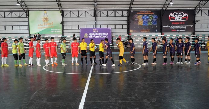 ពានរង្វាន់បាល់ទាត់ក្នុងសាល «ឫទ្ធីជេស្តាស៊ុបពើរខាប់ ២០២៦» បើកឆាករដូវកាលថ្មី ដោយមាន១០ក្រុម ចូលរួមប្រកួតប្រជែង