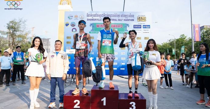 ទទួលទានភីហ្សា នៅពេលល្ងាចមុនថ្ងៃប្រកួតរត់ ជាទម្លាប់របស់កីឡាករ ពិន ស៊ីផៃ