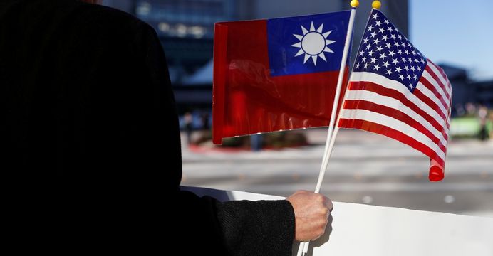 អាម៉េរិក ព្រមព្រៀង​ទម្លាក់​ពន្...