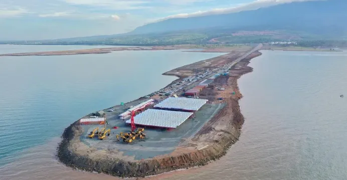 កំពង់ផែកំពត ​ឡូជីស្ទីក​ ទំហំ​ជ...