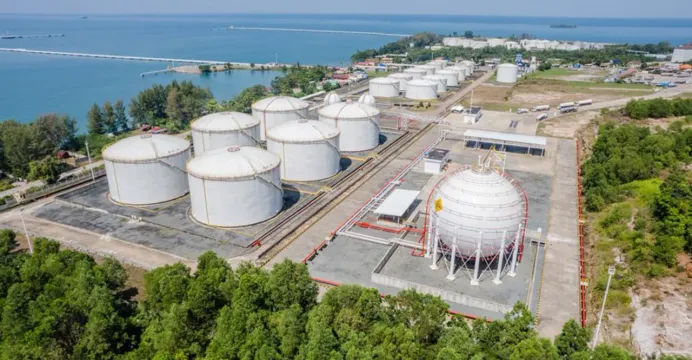 ការបង្កើតមណ្ឌលស្តុកប្រេងឥន្ធនៈ...