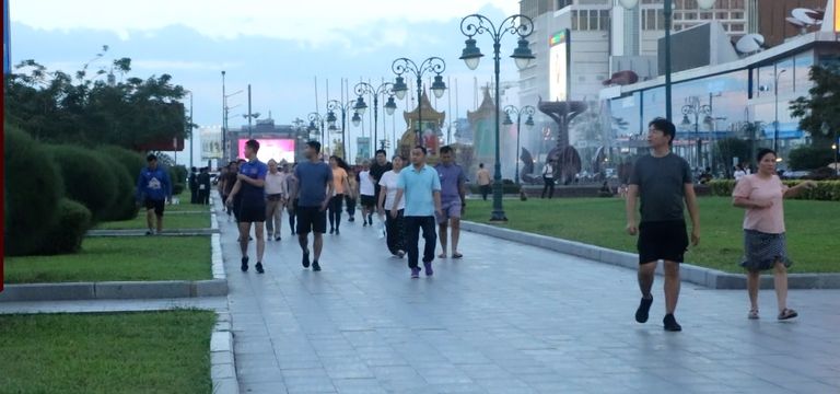 ចំណាយពេលដើរ៣០នាទី ក៏អាចជួយសុខភ...