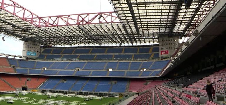 ប្រវត្តិកីឡដ្ឋាន San Siro៖ ផ្ទ...