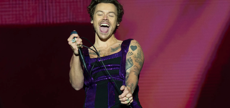 Harry Styles ជាប់ឈ្មោះក្នុងបញ្ជីបុគ្គល ១០០ នាក់ដែលបង់ពន្ធច្រើនបំផុតនៅអង់គ្លេស