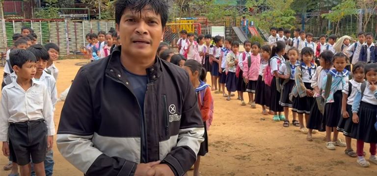 សាលាដូង លើភ្នំគិរីរម្យ ប្រឈមការបិទទ្វារ ព្រោះអស់ថវិកាក្នុងការ​ទ្រទ្រង់