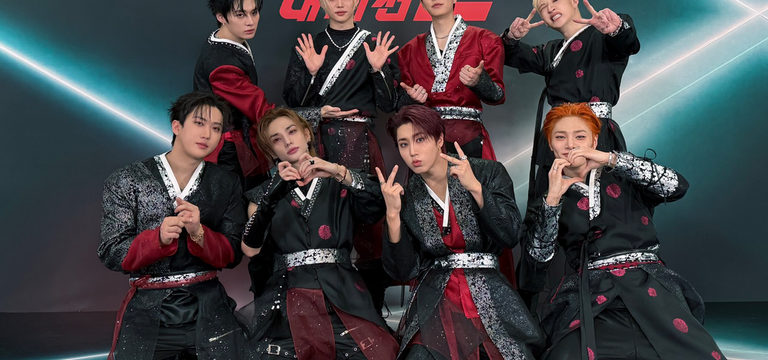 Stray Kids បង្កើតប្រវត្តិសាស្ត្រក្លាយជាក្រុមខេប៉ុបជំនាន់ទី ៤ ដែលទទួលបានពាន Daesang ច្រើនជាងគេ