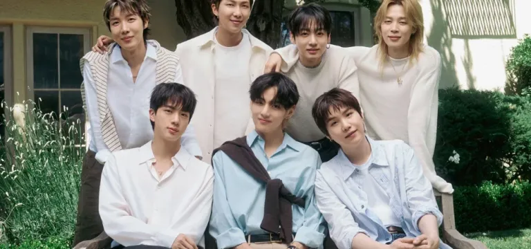 មេរៀនពី BTS ទៅ ARMY៖ «ដួលហើយ ត្រូវក្រោកឈរ» ព្រោះភាពជោគជ័យមិនមែនជាការលោតផ្លោះត្រឹមតែមួយយប់